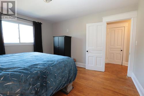 132 Woodward Ave, Sault Ste. Marie, ON - Indoor Photo Showing Bedroom