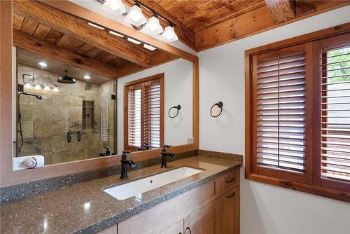 1194 Stirling Drive, Oakville, ON - Indoor Photo Showing Bathroom