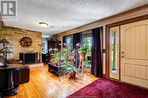 395 Kensington Boulevard, Tecumseh, ON - Indoor With Fireplace