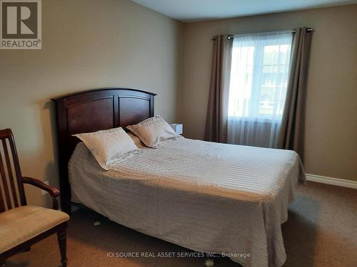 730 Teasel Way, Ottawa (Gloucester), ON - Indoor Photo Showing Bedroom