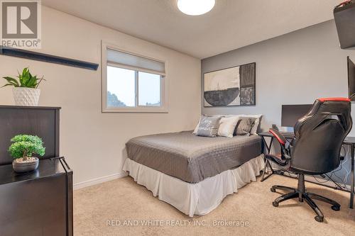 19 Sekura Place, Cambridge, ON - Indoor Photo Showing Bedroom