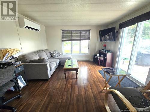 28 Parc P'Tiso Street, Edmundston, NB - Indoor Photo Showing Living Room