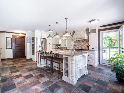 Cuisine - 2078 Ch. De Rive-De-La-Prairie, Stratford, QC - Indoor Photo Showing Kitchen With Upgraded Kitchen