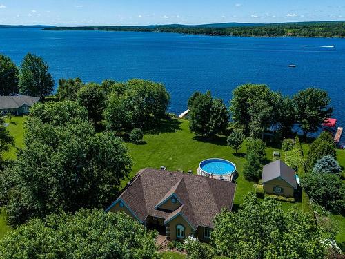 Vue sur l'eau - 2078 Ch. De Rive-De-La-Prairie, Stratford, QC - Outdoor With Body Of Water With View