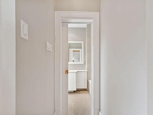 Ensuite bathroom - 3075 Av. De Trafalgar, Montréal (Ville-Marie), QC - Indoor Photo Showing Other Room