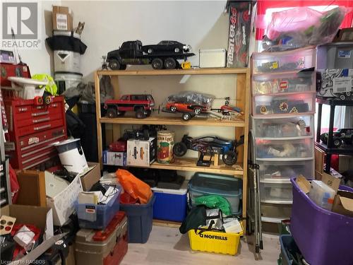 main floor storage - 188 9Th Street, Hanover, ON - Indoor