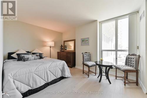 414 - 2285 Lake Shore Boulevard W, Toronto (Mimico), ON - Indoor Photo Showing Bedroom