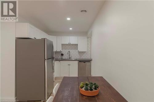 107 Woodland Crescent, Sauble Beach, ON - Indoor Photo Showing Kitchen