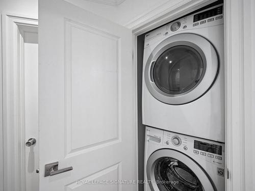 503 Windermere Ave, Toronto, ON - Indoor Photo Showing Laundry Room