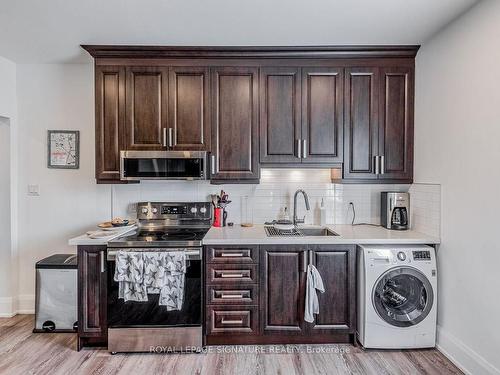 2A-110 1/2 Westminster Ave, Toronto, ON - Indoor Photo Showing Laundry Room