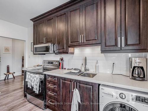 2A-110 1/2 Westminster Ave, Toronto, ON - Indoor Photo Showing Kitchen