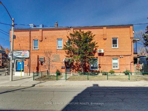 2B-110 1/2 Westminster Ave, Toronto, ON - Outdoor