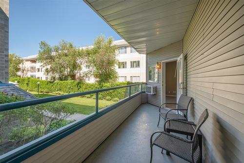 114-877 Klo Road, Kelowna, BC - Outdoor With Exterior