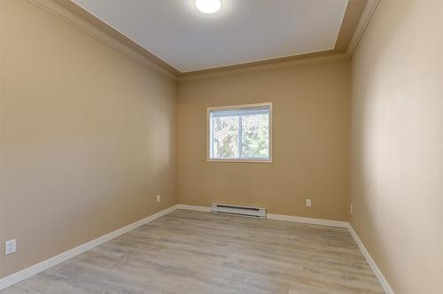 114-877 Klo Road, Kelowna, BC - Indoor Photo Showing Other Room