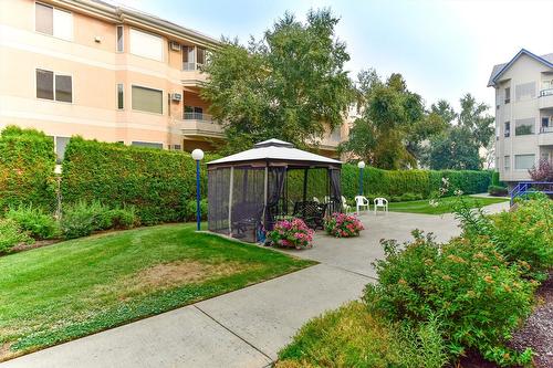 114-877 Klo Road, Kelowna, BC - Outdoor