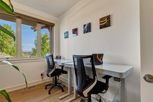 253 Dormie Place, Vernon, BC - Indoor Photo Showing Office