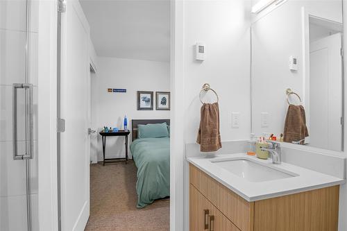 4204-1901 Nels Nelsen Crescent, Revelstoke, BC - Indoor Photo Showing Bathroom