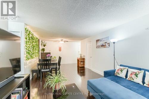 208 - 99 Blackwell Avenue, Toronto (Malvern), ON - Indoor Photo Showing Living Room