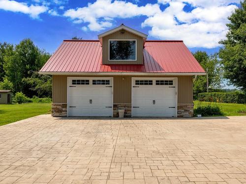 Garage - 2026 Mtée Herdman, Hinchinbrooke, QC - Outdoor