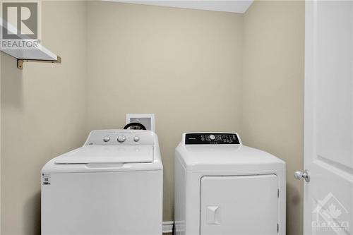 2nd level laundry - 916 Kilbirnie Drive, Ottawa, ON - Indoor Photo Showing Laundry Room