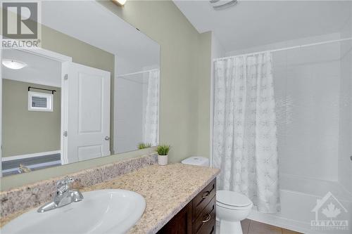 Primary bedroom ensuite - 916 Kilbirnie Drive, Ottawa, ON - Indoor Photo Showing Bathroom