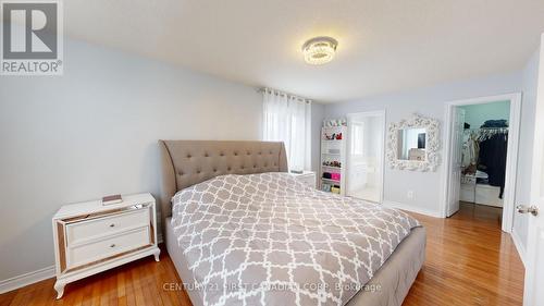 217 Colette Drive, London, ON - Indoor Photo Showing Bedroom