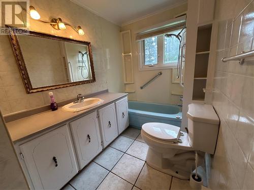 173 Ferndale Road, Ferndale Placentia, NL - Indoor Photo Showing Bathroom