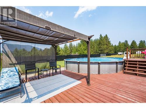 934 Hillview Road, Ootischenia, BC - Outdoor With Above Ground Pool