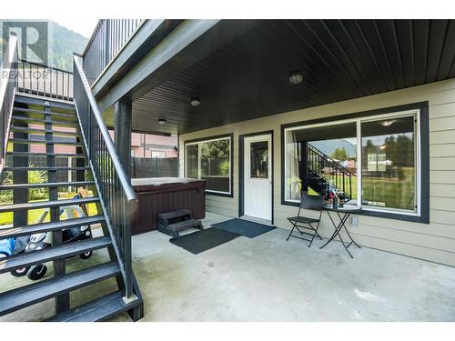 934 Hillview Road, Ootischenia, BC - Outdoor With Deck Patio Veranda With Exterior