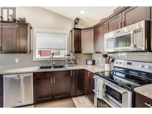 934 Hillview Road, Ootischenia, BC - Indoor Photo Showing Kitchen With Double Sink