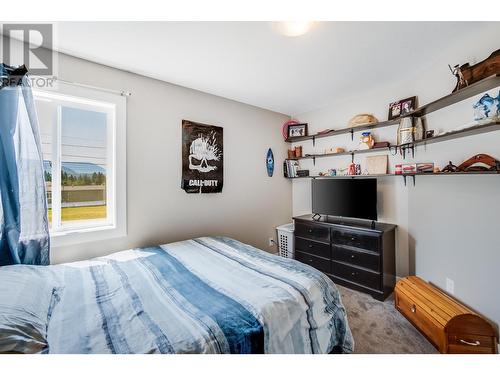 934 Hillview Road, Ootischenia, BC - Indoor Photo Showing Bedroom