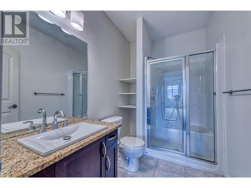 3735 Casorso Road Unit# 407, Kelowna, BC - Indoor Photo Showing Bathroom