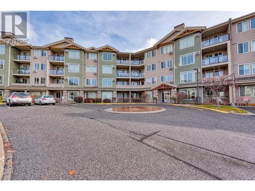 3735 Casorso Road Unit# 407, Kelowna, BC - Outdoor With Facade