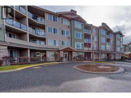 3735 Casorso Road Unit# 407, Kelowna, BC - Outdoor With Facade