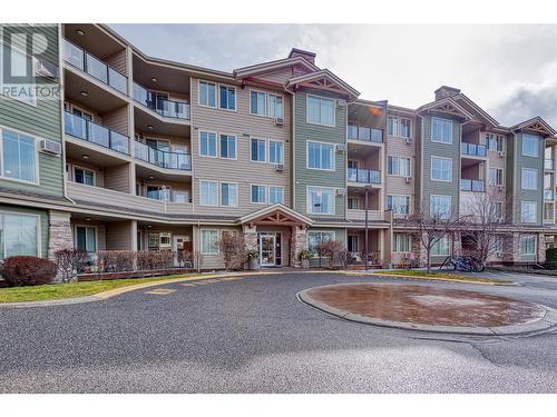 3735 Casorso Road Unit# 407, Kelowna, BC - Outdoor With Facade