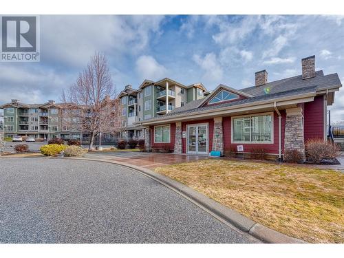 3735 Casorso Road Unit# 407, Kelowna, BC - Outdoor With Facade