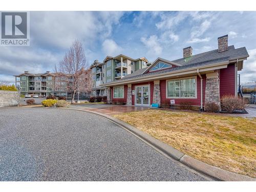 3735 Casorso Road Unit# 407, Kelowna, BC - Outdoor With Facade