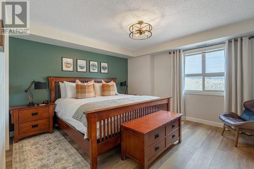 205 Third  Avenue Unit# 1213, Invermere, BC - Indoor Photo Showing Bedroom