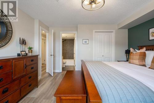 205 Third  Avenue Unit# 1213, Invermere, BC - Indoor Photo Showing Bedroom