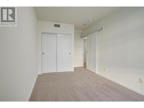 485 Groves Avenue Unit# 502, Kelowna, BC - Indoor Photo Showing Other Room