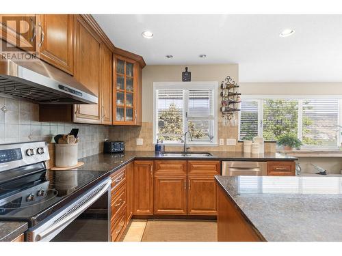 160 Overlook Place Lot# 12, Vernon, BC - Indoor Photo Showing Kitchen With Double Sink