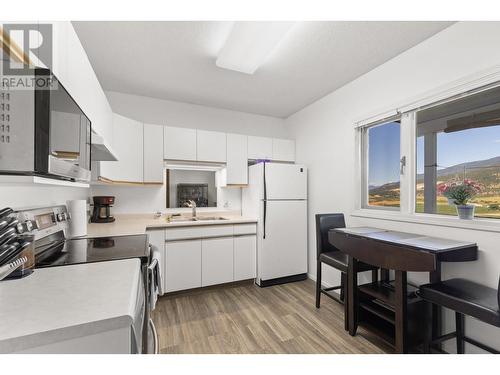 160 Overlook Place Lot# 12, Vernon, BC - Indoor Photo Showing Kitchen