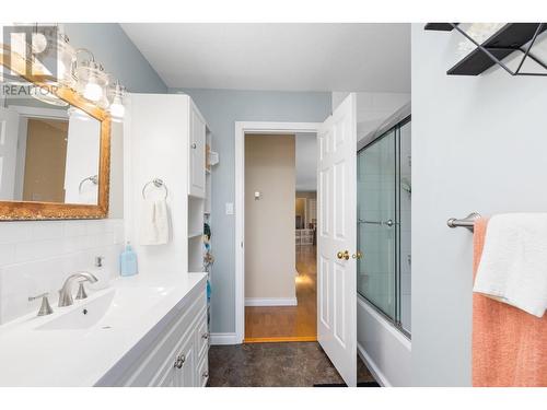 160 Overlook Place Lot# 12, Vernon, BC - Indoor Photo Showing Bathroom