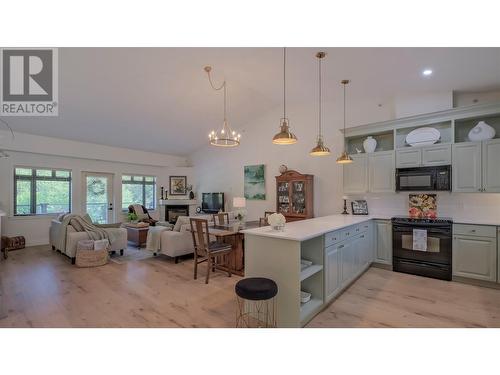 3996 Beach Avenue Unit# 301 Lot# 29, Peachland, BC - Indoor Photo Showing Kitchen With Upgraded Kitchen