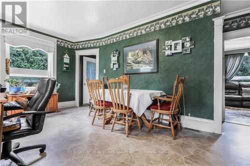 21 Station Street, Amaranth, ON - Indoor Photo Showing Dining Room