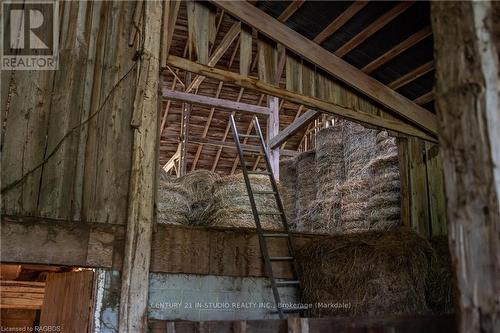 21 Station Street, Amaranth, ON - Indoor Photo Showing Other Room