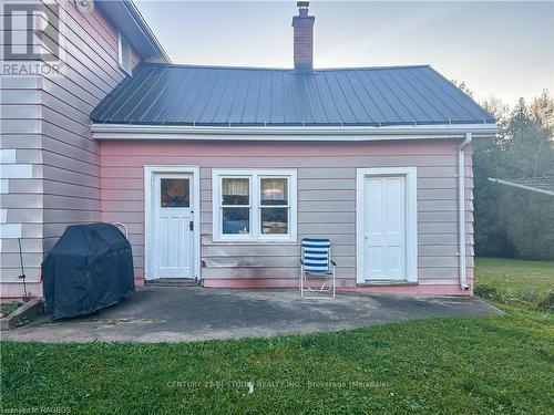 21 Station Street, Amaranth, ON - Outdoor