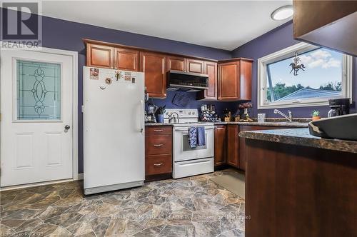 21 Station Street, Amaranth, ON - Indoor Photo Showing Kitchen With Double Sink