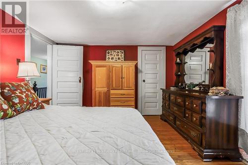 21 Station Street, Amaranth, ON - Indoor Photo Showing Bedroom