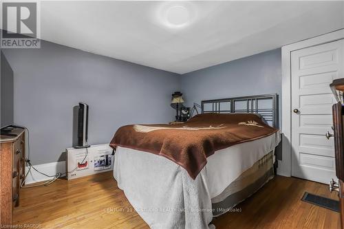 21 Station Street, Amaranth, ON - Indoor Photo Showing Bedroom